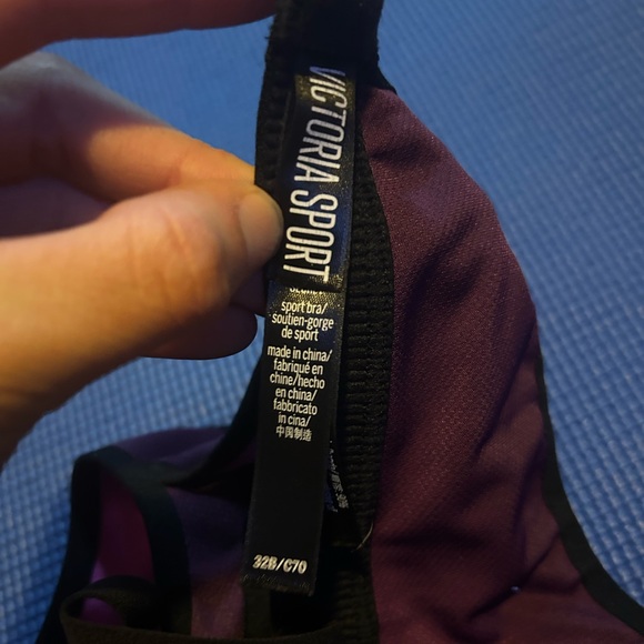 Victoria’s Secret / Victoria Sport 32B Bra - Picture 3 of 3